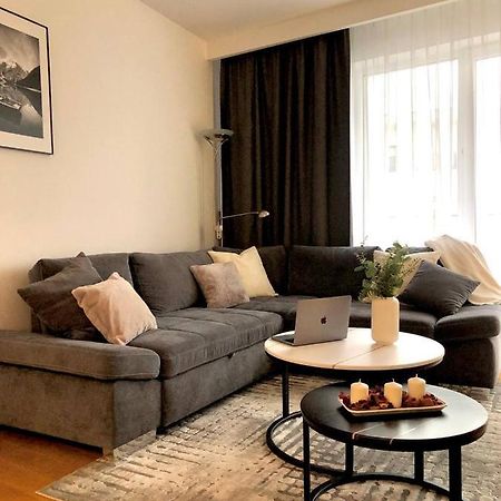 وارسو Apartaments Airport Okecie Premium المظهر الخارجي الصورة