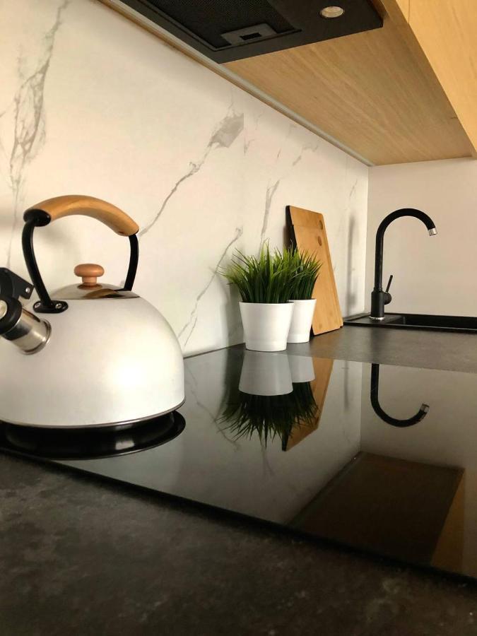 وارسو Apartaments Airport Okecie Premium المظهر الخارجي الصورة